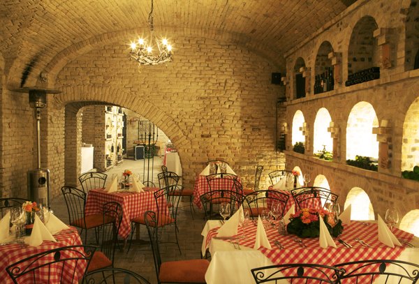 Domus Vinorum Kávézó és Borpince – Budapest V. kerület