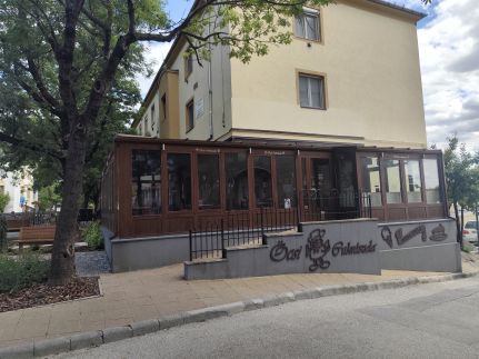 Öcsi Cukrászda & Kávézó9