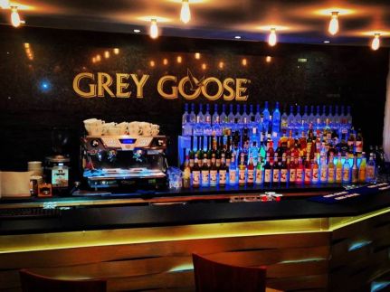 Grey Goose Restaurant & Bar