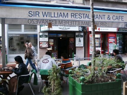 Sir William Restaurant Pub10