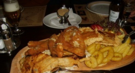 Bagolyvár Music Pub és Étterem – Hódmezővásárhely fotó 2