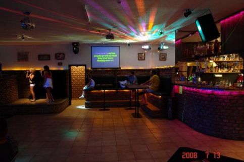 Keringő Karaoke Dance Club3