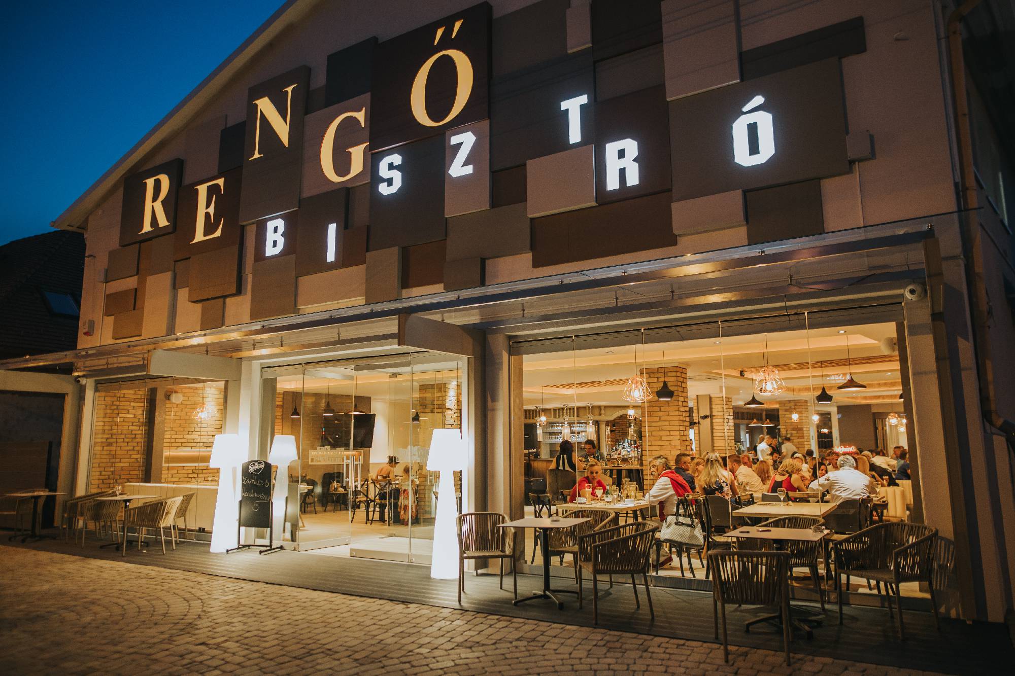 Rengő Étterem – Taksony fotó 3
