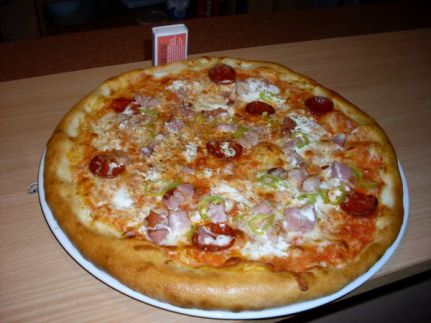 Légörvény Pizzéria - Pizzák Háza15