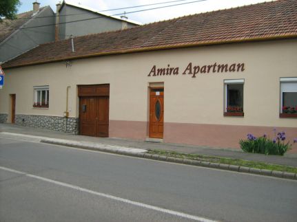 Amira Apartman66